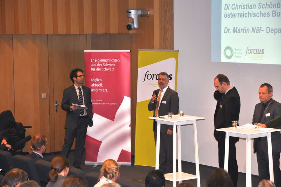 Podiumsdiskussion - Anfang